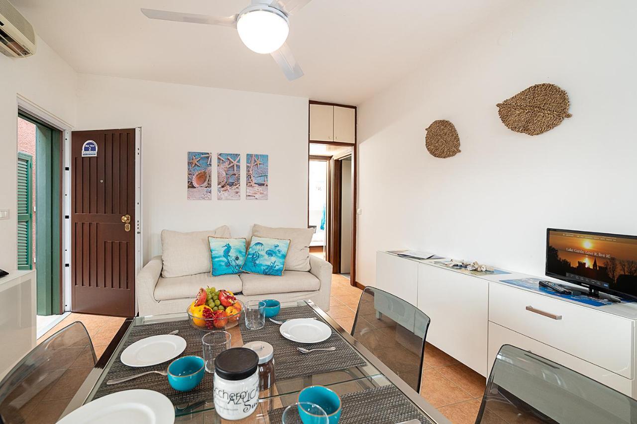 Apartments Blue View - Residence Casetto Bardolino - Regarda Travel エクステリア 写真